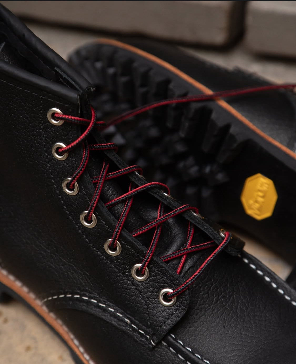 93019 Black/Red Taslan Lisser 122cm