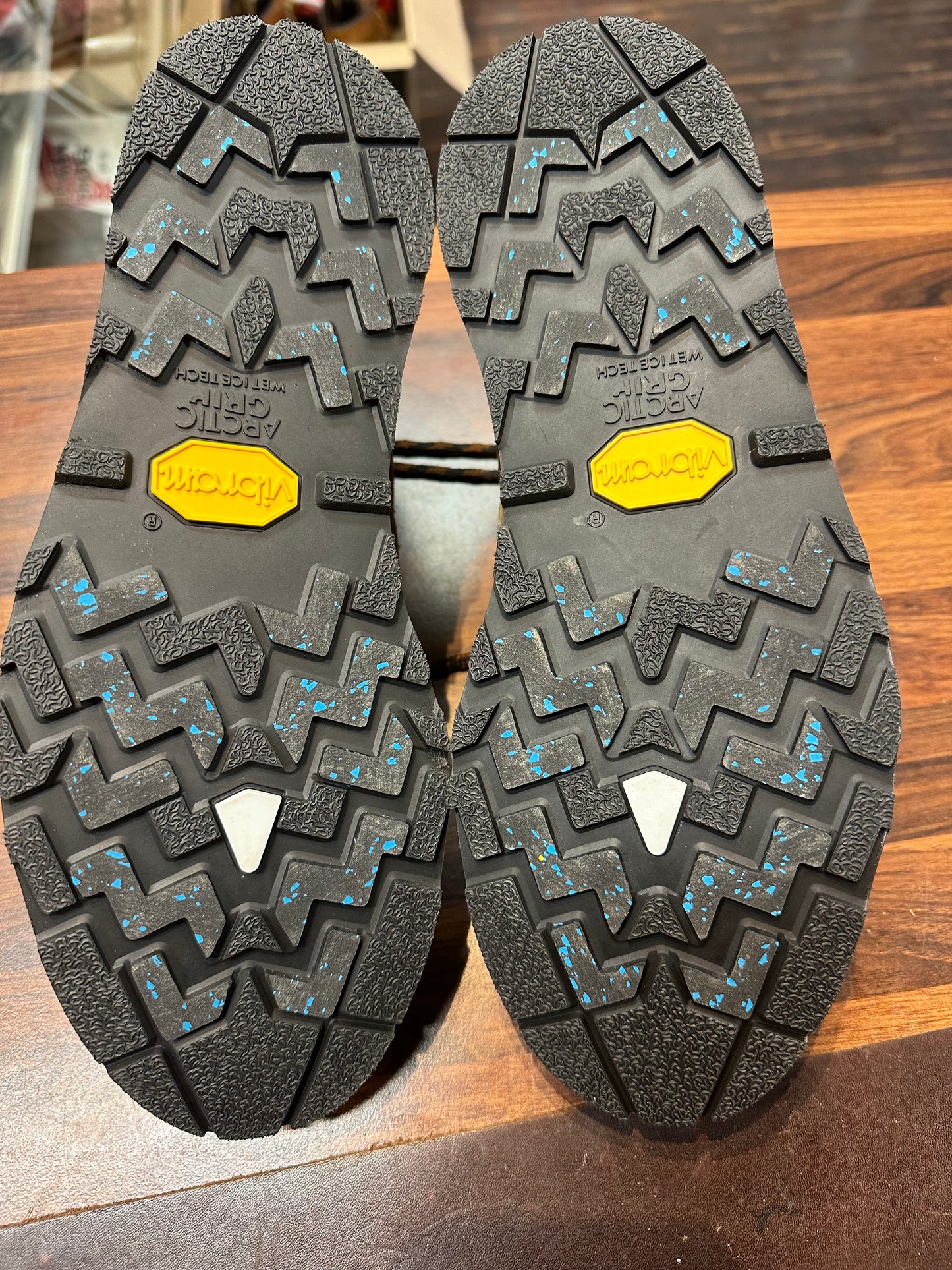 Vibram Artic Grip Cristy