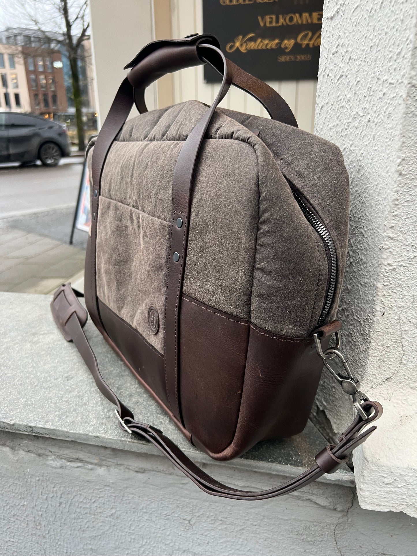 Thorndale Messenger Bag Canvas/leather