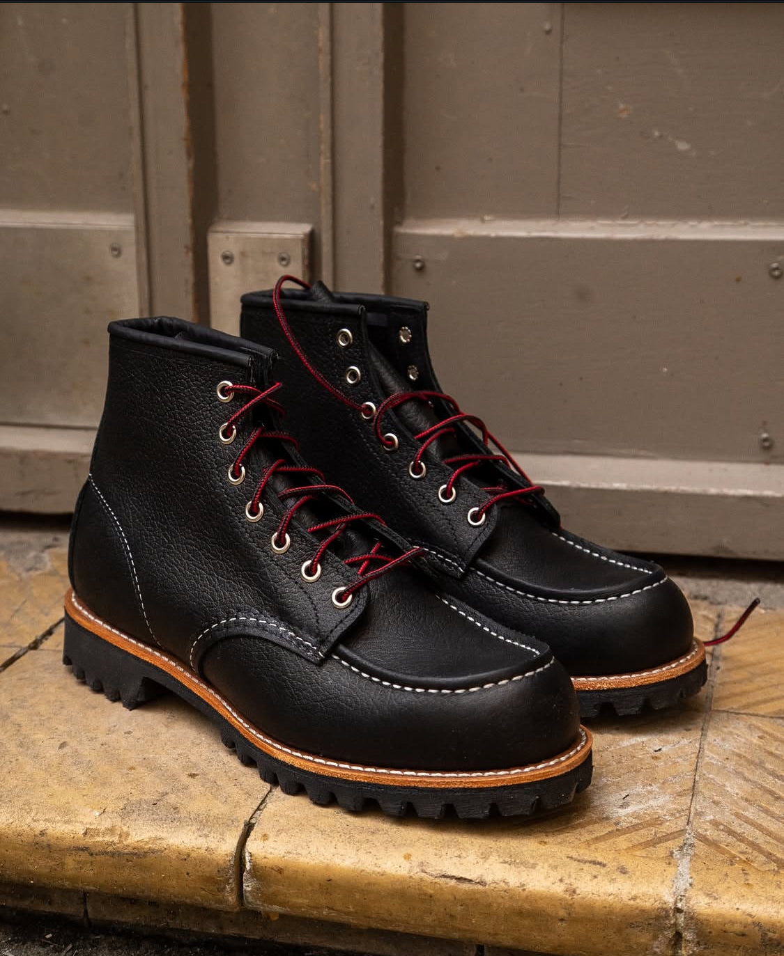 93019 Black/Red Taslan Lisser 122cm