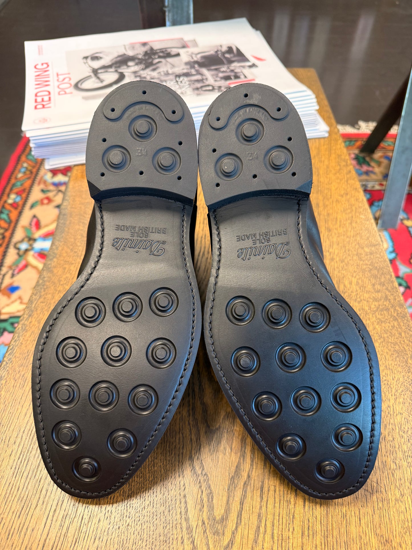 Dainite såler og heler. Sort/Mørkebrun/Brick